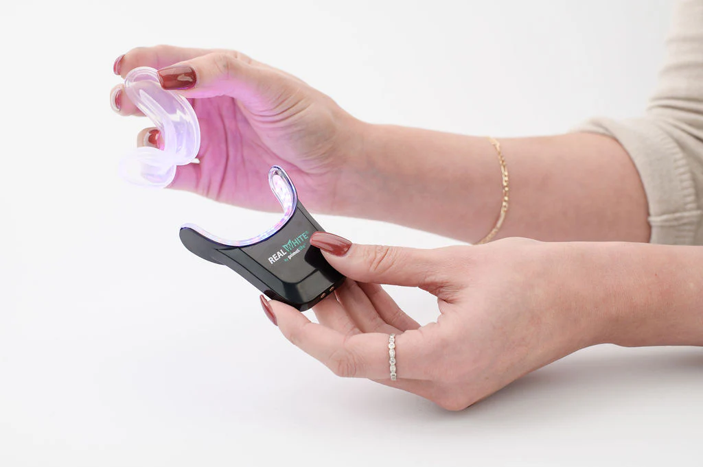 V4 Real White Teeth Whitening System - Image 5